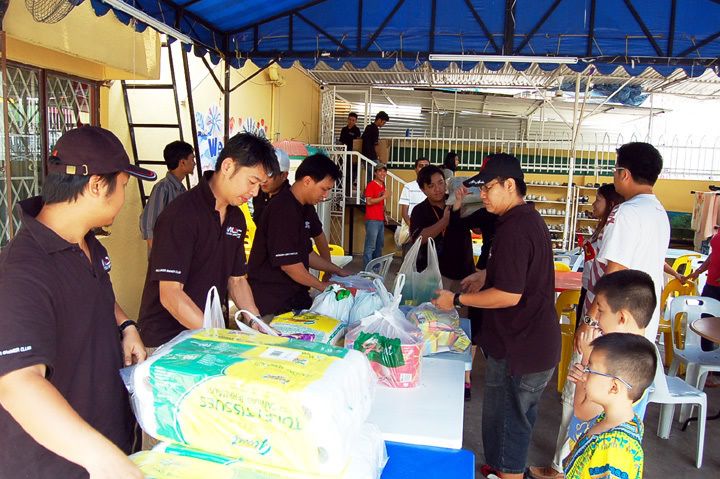 MLOCCharity15.jpg