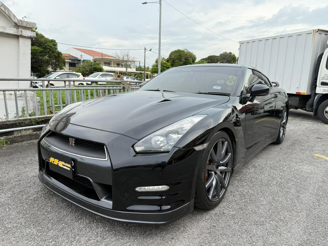 r35 (7).jpeg